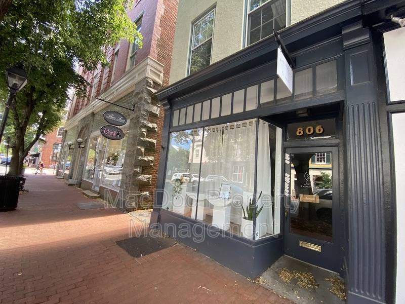 Apartment for rent at 806 Caroline St #A, Fredericksburg, VA 22401