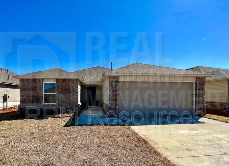House for rent at 1916 Melanie Dr, Yukon, OK 73099