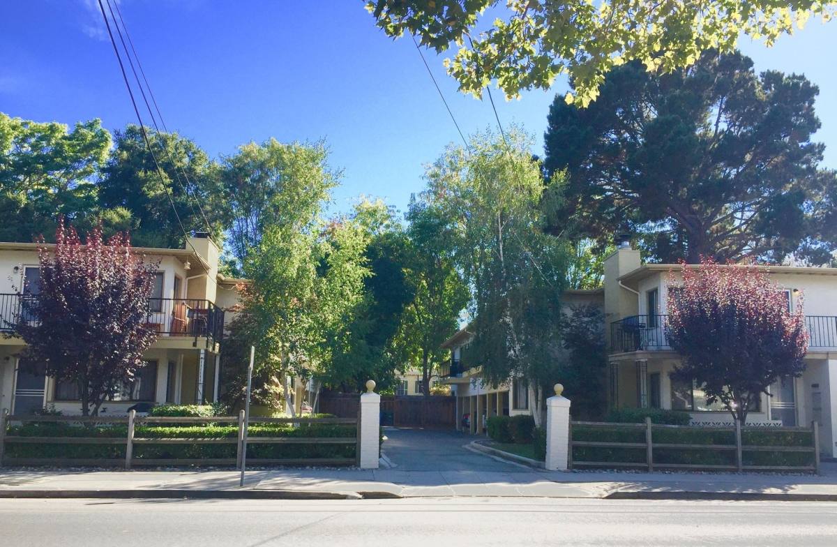 Apartment for rent at 1041-1063 Laurel St, Menlo Park, CA 94025