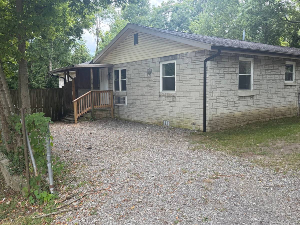 Apartment for rent at 310 Braden St, Oak Grove, KY 42262