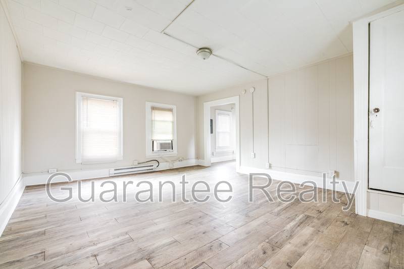 Apartment for rent at 915 E Palmetto St #7, Lakeland, FL 33801