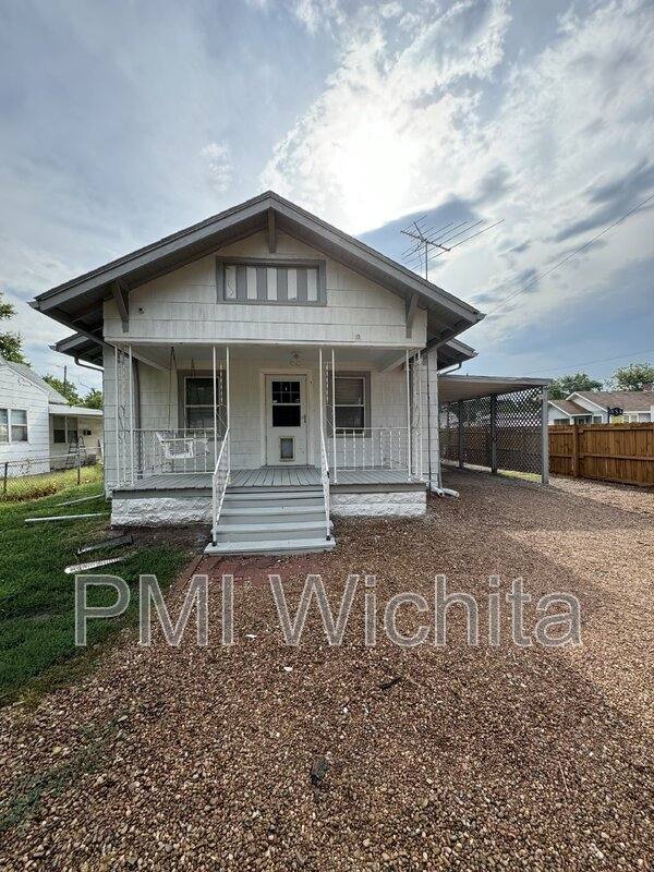 House for rent at 1556 S Palisade St, Wichita, KS 67213