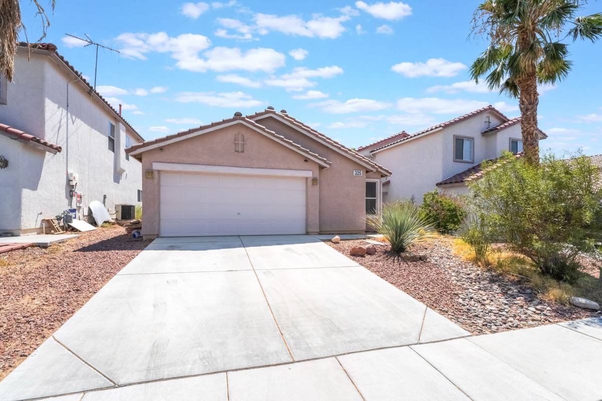 House for rent at 325 Silverado Pines Ave, Las Vegas, NV 89123