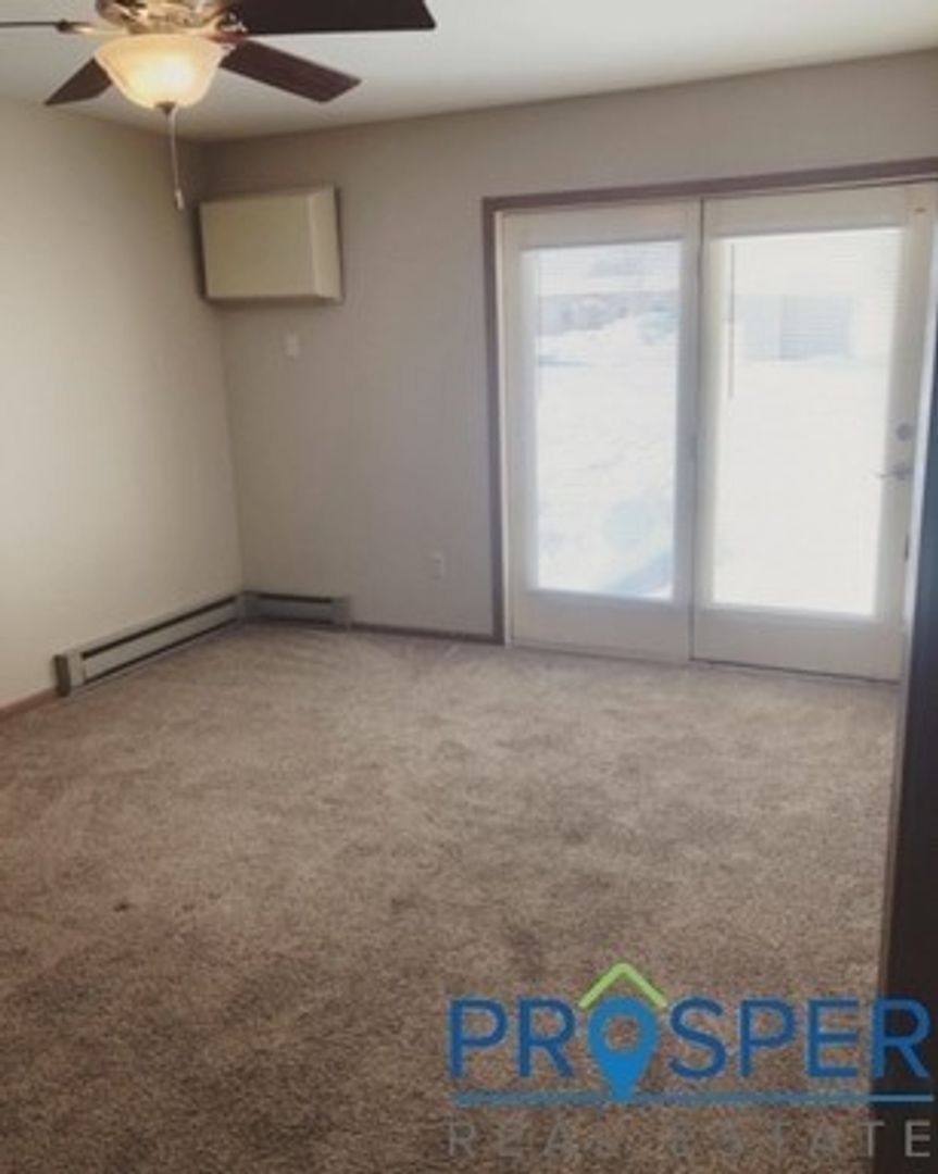 Apartment for rent at 204 Oak St, Woodville, WI 54028