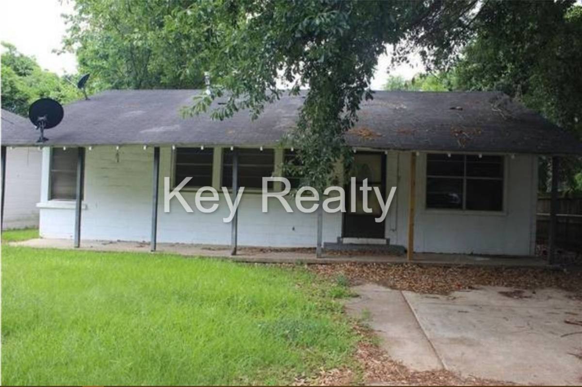 House for rent at 3016 Asber, Alexandria, LA 71301