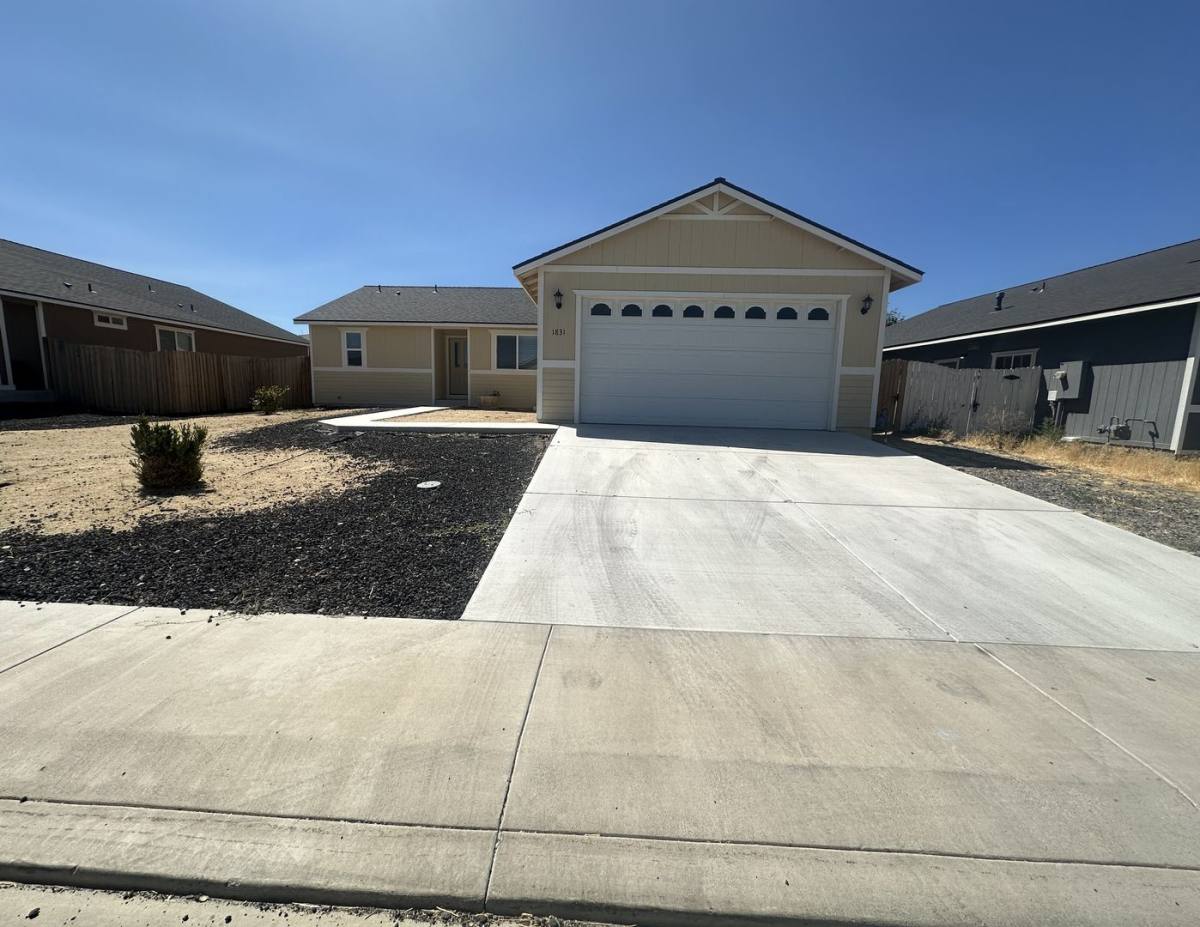 House for rent at 1831 Hickory, Fernley, NV 89408