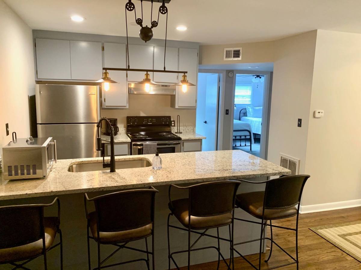 Apartment for rent at 176 Georgia Ave, Athens, GA 30606