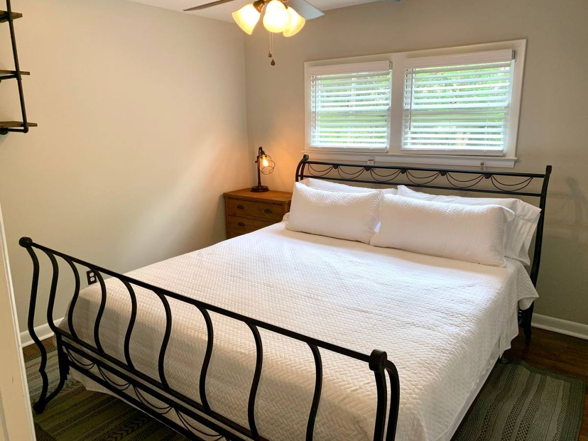 Apartment for rent at 176 Georgia Ave, Athens, GA 30606
