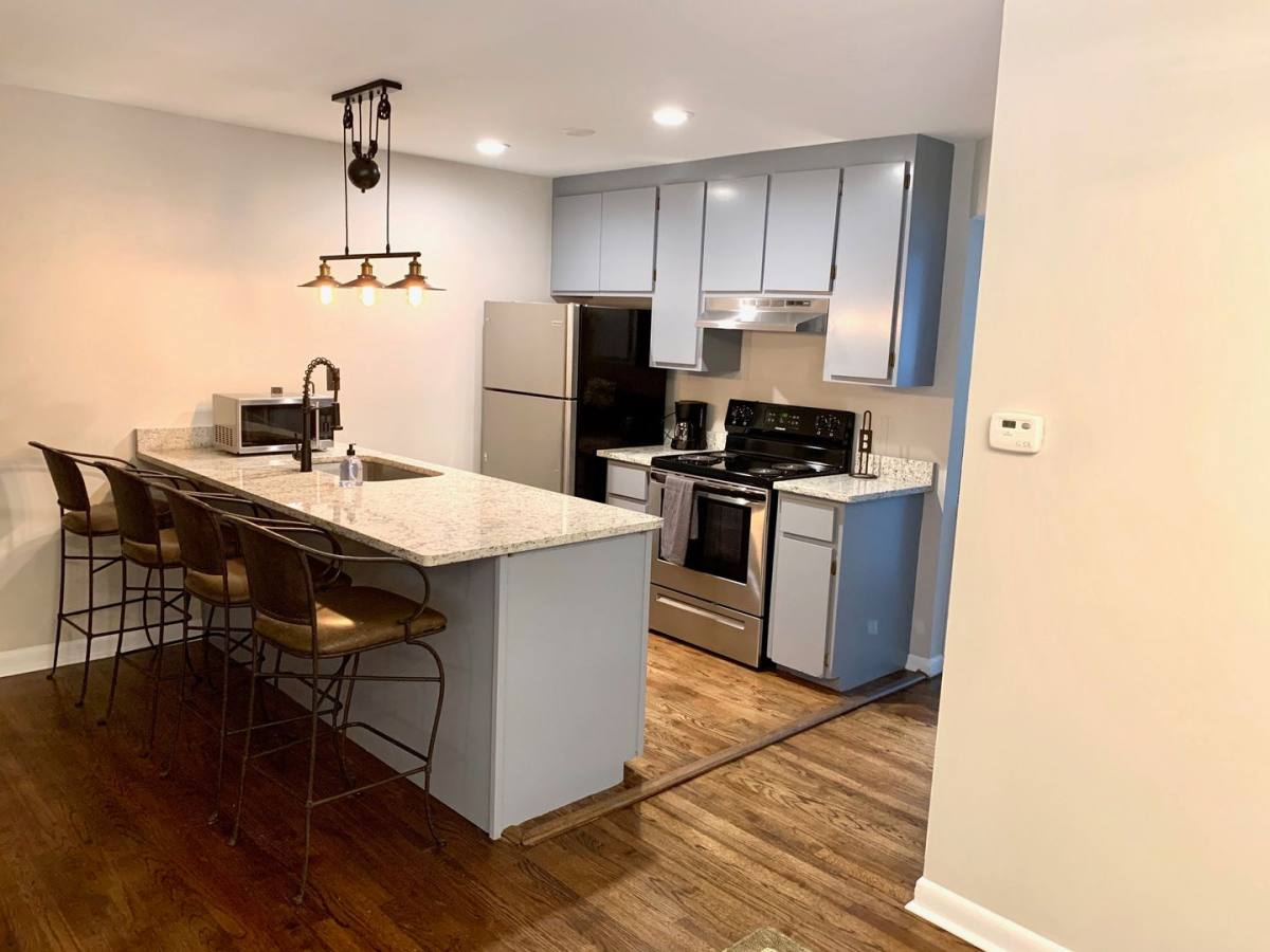 Apartment for rent at 176 Georgia Ave, Athens, GA 30606