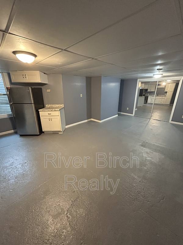 Apartment for rent at 417 E Cook St #F, Springfield, IL 62703