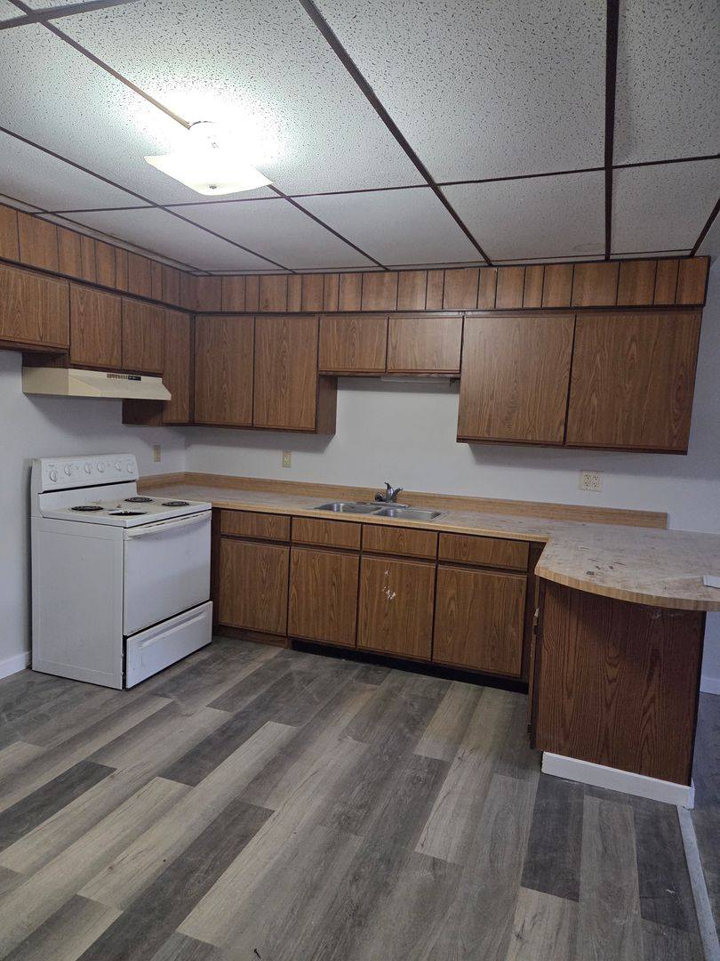 Apartment for rent at 124 N Broadway St, Canton, SD 57013
