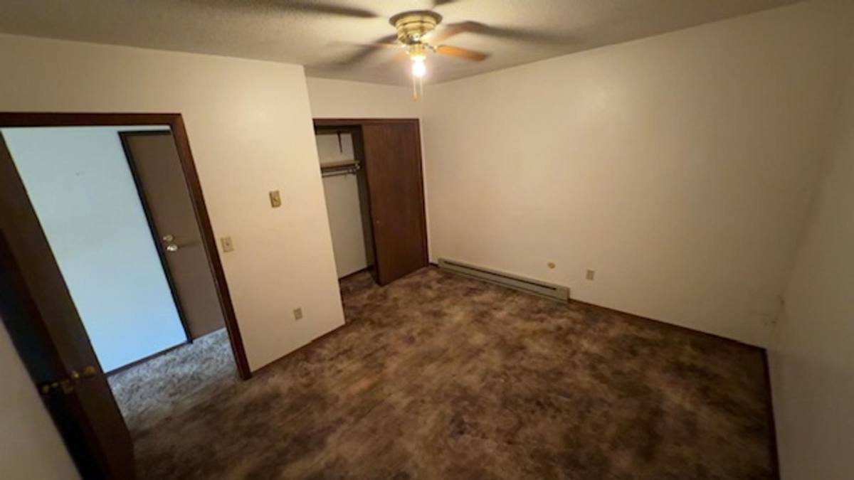 Apartment for rent at 124 N Broadway St, Canton, SD 57013