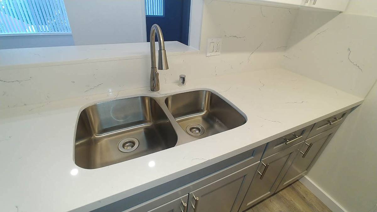Apartment for rent at 2020 N Beachwood Dr, Los Angeles, CA 90068