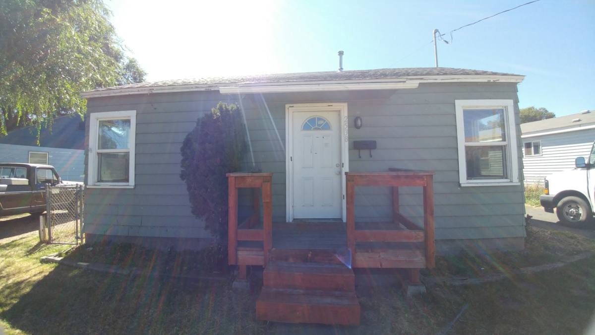 House for rent at 2538 Orchard Ave, Klamath Falls, OR 97601