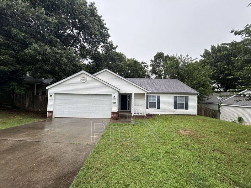 House for rent at 3220 W Woodridge Dr, Fayetteville, AR 72704