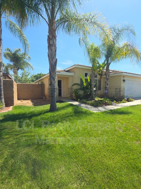 House for rent at 26807 Mountain Glen Dr, Menifee, CA 92584