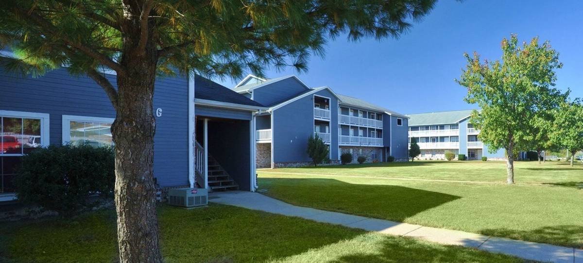 Apartment for rent at 2640 E 34th St, Joplin, MO 64804