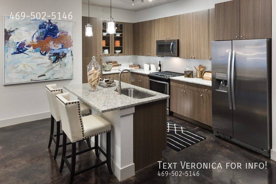 Apartment for rent at 110 W Cityline Dr, Richardson, TX 75082