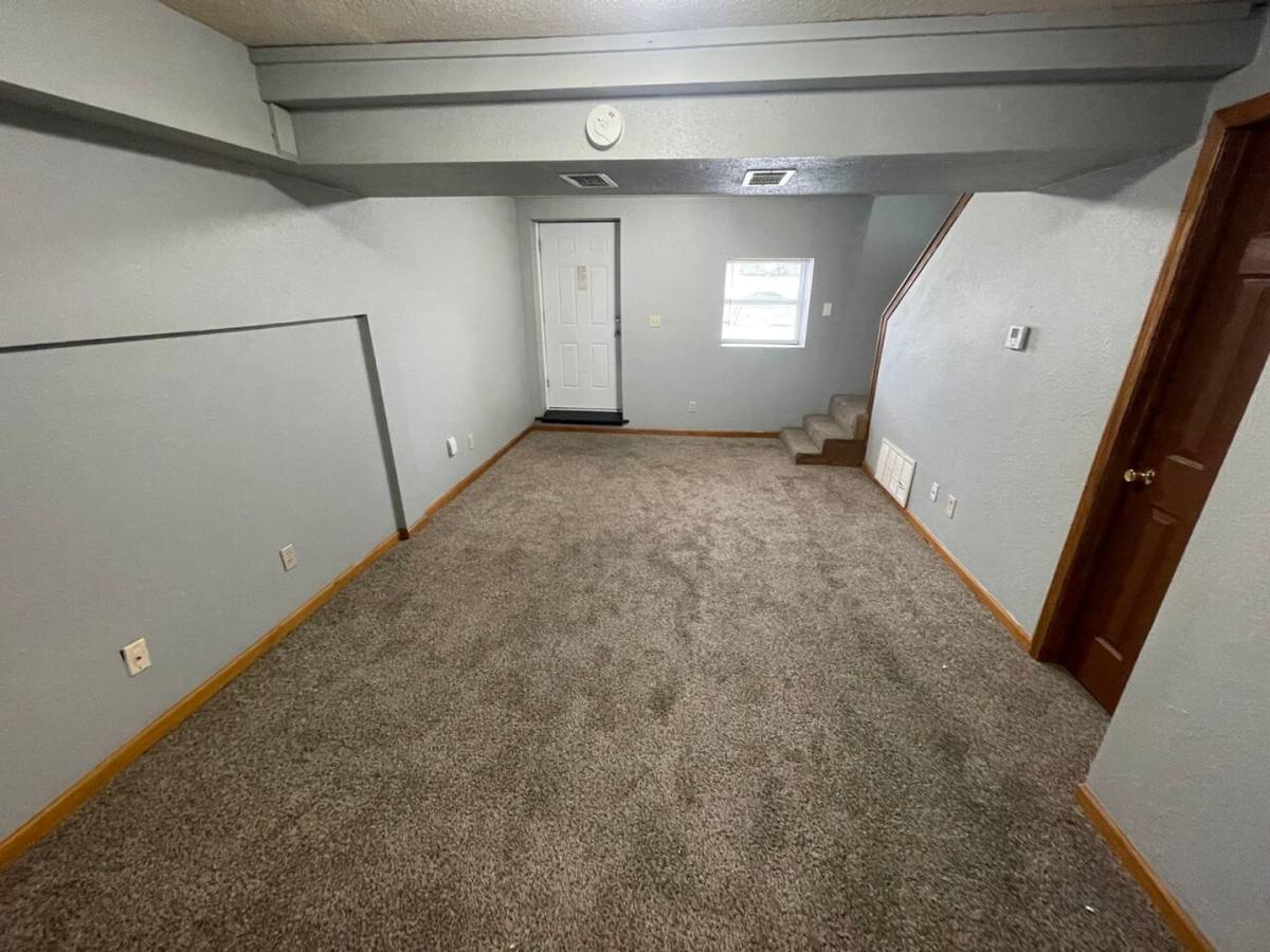 Apartment for rent at 529 E Adams, Pittsburg, KS 66762