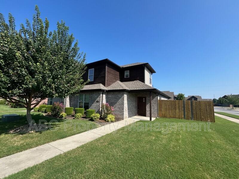Apartment for rent at 3100 SW Warberry Dr, Bentonville, AR 72713