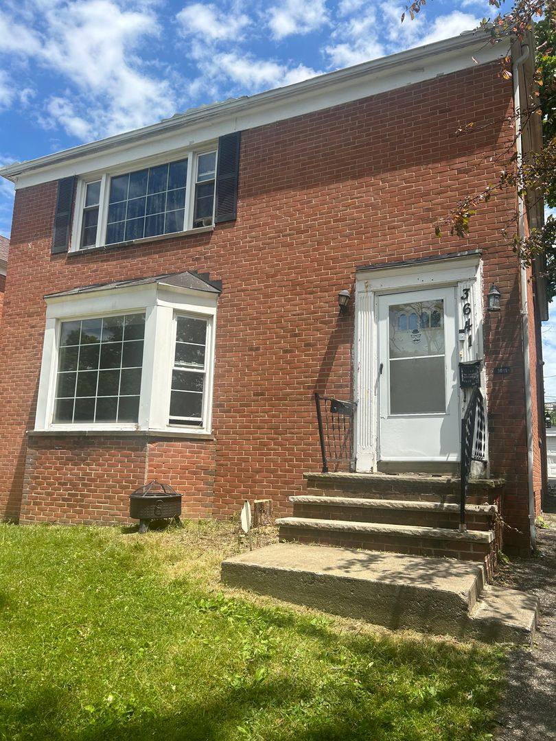 Apartment for rent at 3641 Ingleside, Cleveland, OH 44120