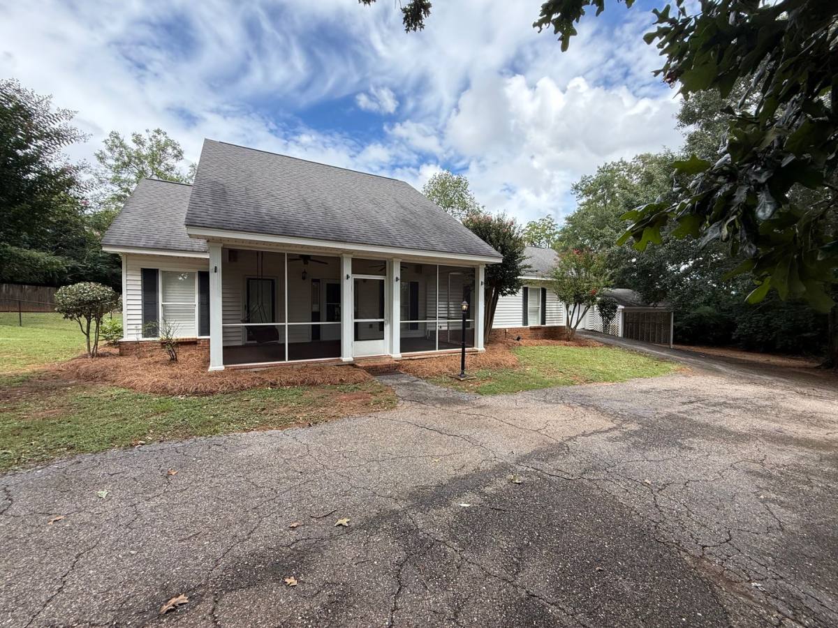 House for rent at 2381 Rocky Mount Rd, Prattville, AL 36066