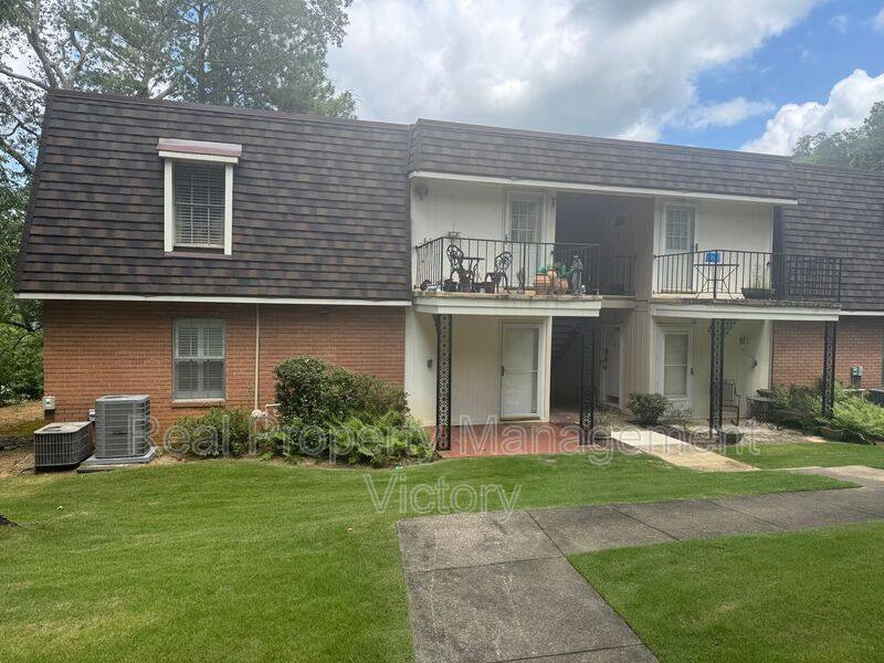 Condo for rent at 157A Old Montgomery Highway, Birmingham, AL 35216