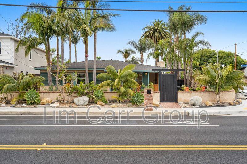 House for rent at 2221 Santa Ana Ave, Costa Mesa, CA 92627