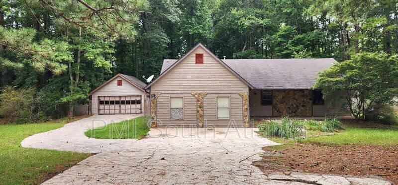 House for rent at 145 Paces Dr, Fayetteville, GA 30215