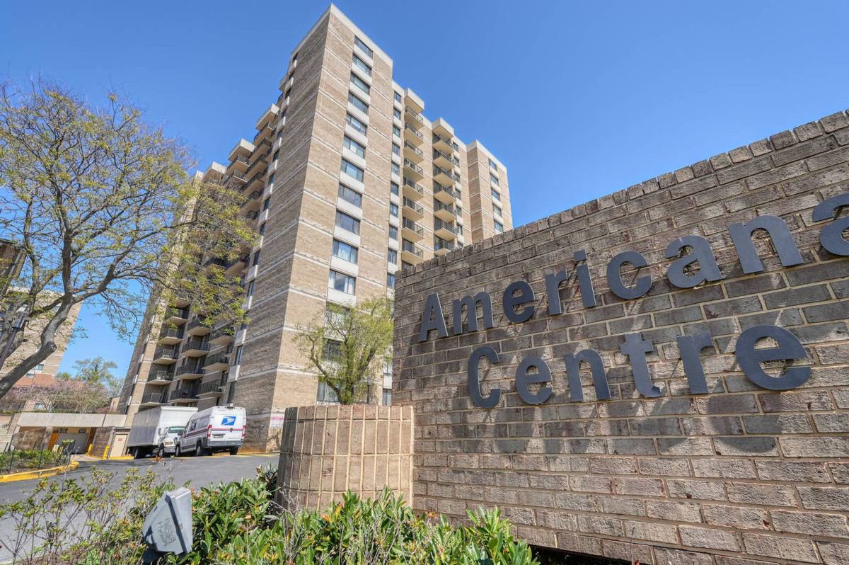 Condo for rent at 118 Monroe St, Rockville, MD 20850