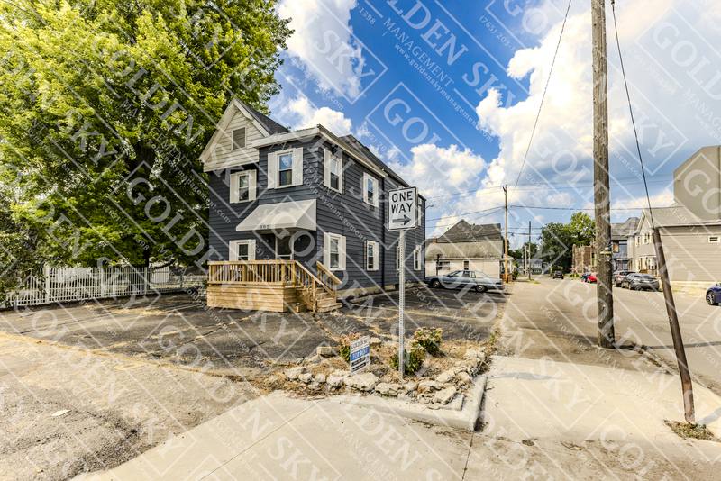 Apartment for rent at 502 W Jackson St #B, Muncie, IN 47305