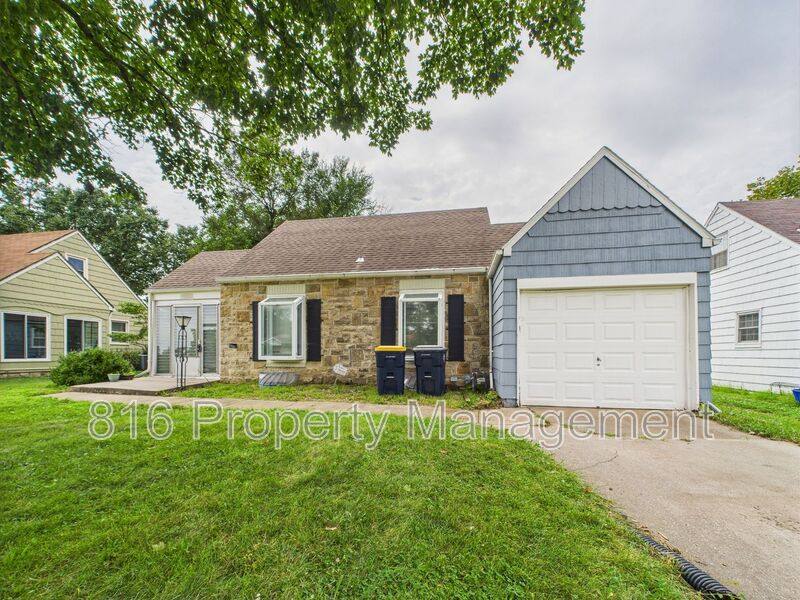 House for rent at 7212 Paseo St, Kansas City, MO 64132