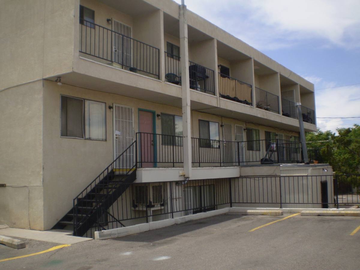 Apartment for rent at 509 Girard Blvd SE, Albuquerque, NM 87106
