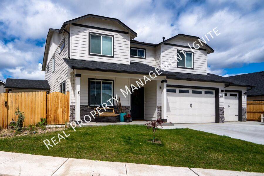 House for rent at 20452 SE Senden Lane, Bend, OR 97702