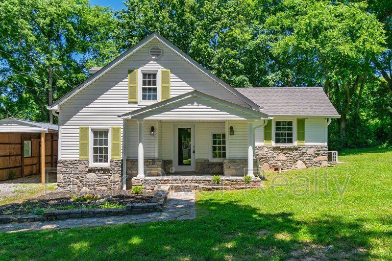House for rent at 210 Westover Dr, Columbia, TN 38401