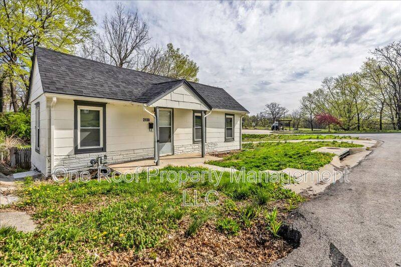 House for rent at 2130 E 83rd St, Kansas City, MO 64132