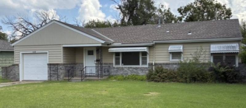 House for rent at 112 Norman Rd, Hutchinson, KS 67502