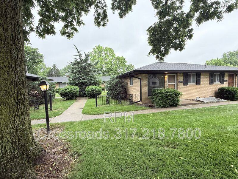 Apartment for rent at 652 E Main St #8, Plainfield, IN 46168