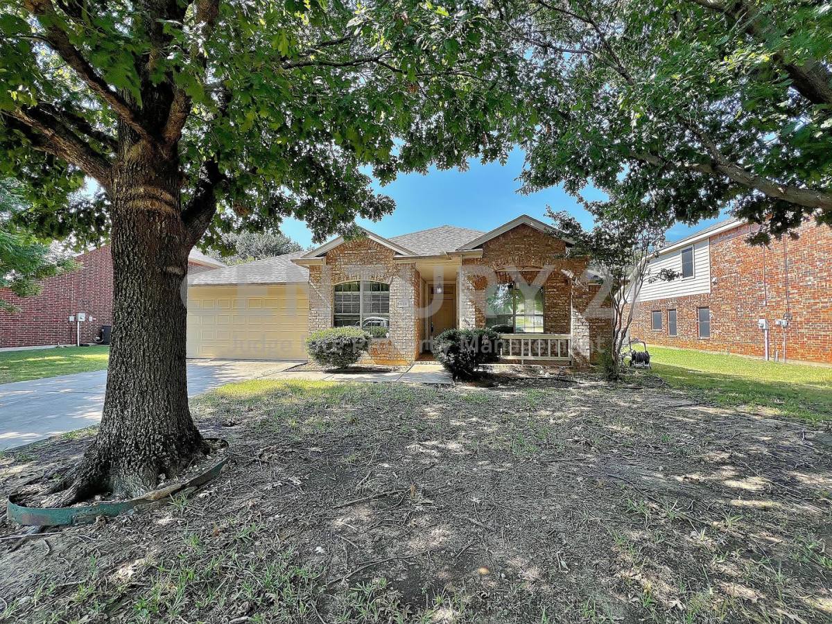 House for rent at 5939 Waterford Dr, Grand Prairie, TX 75052