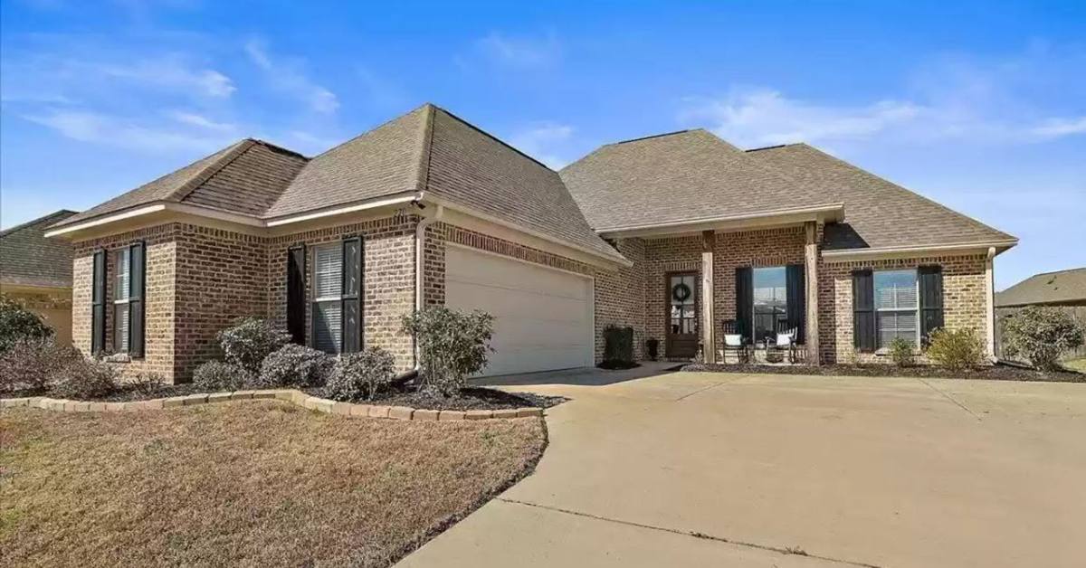 House for rent at 220 Buttonwood Lane, Canton, MS 39046