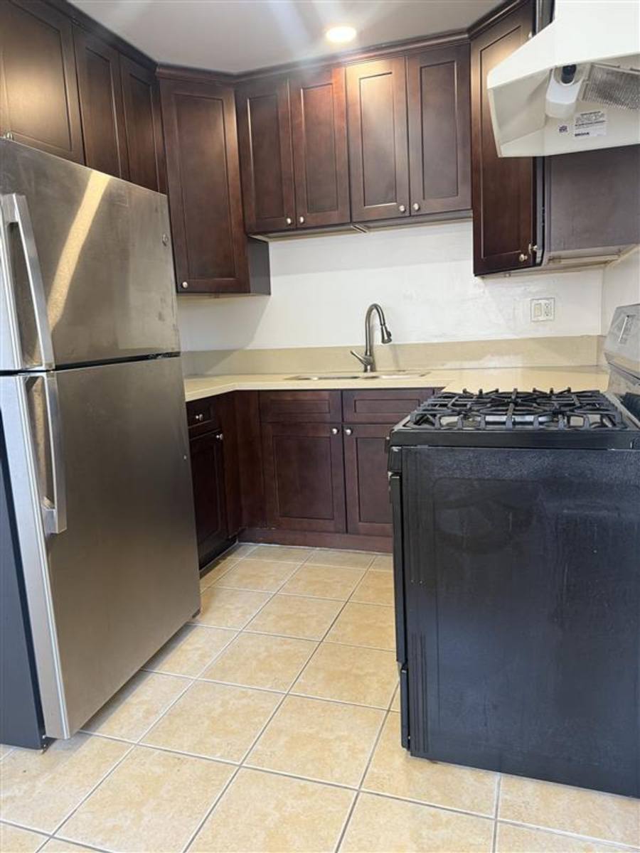 Apartment for rent at 1481 W 179th St, Gardena, CA 90248