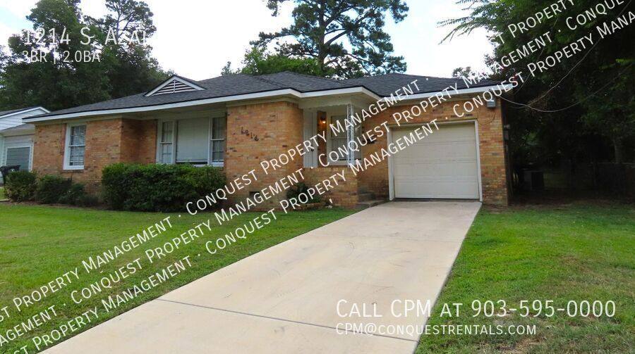 House for rent at 1214 S Azalea Dr, Tyler, TX 75701