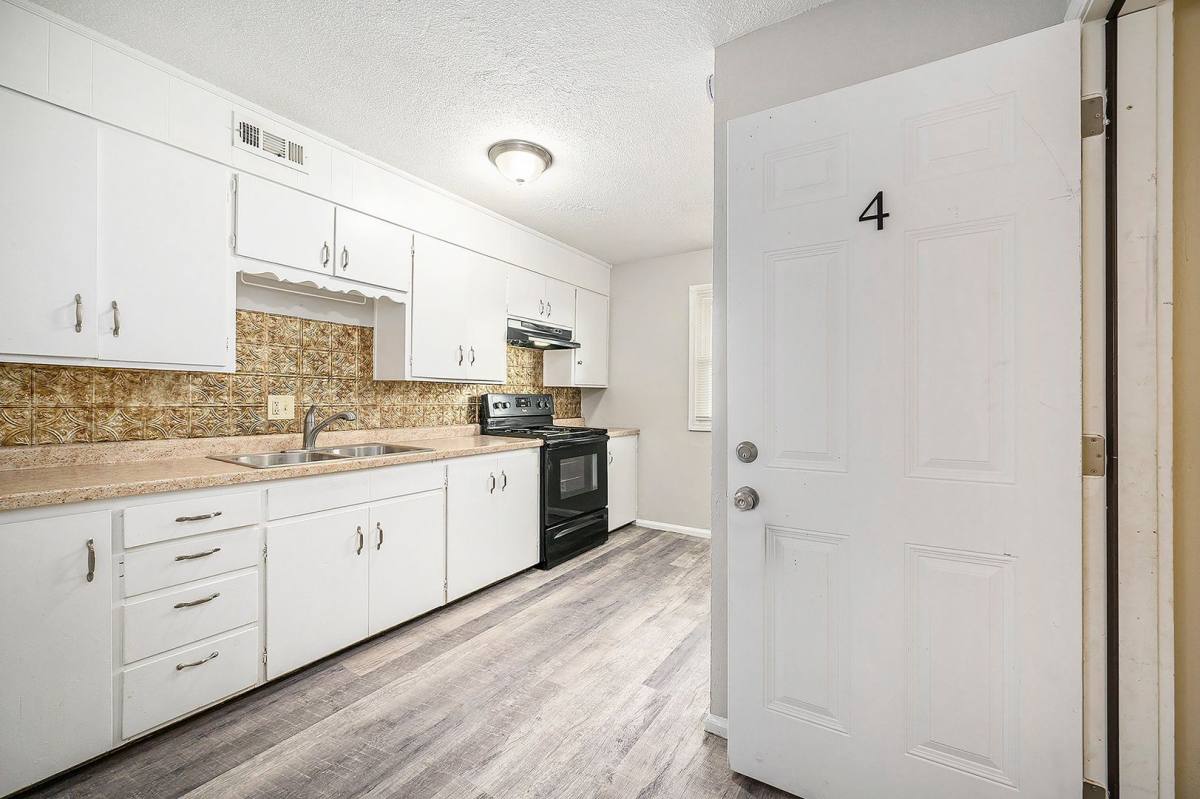 Apartment for rent at 1616 Washington Ave #4, Kansas City, KS 66102