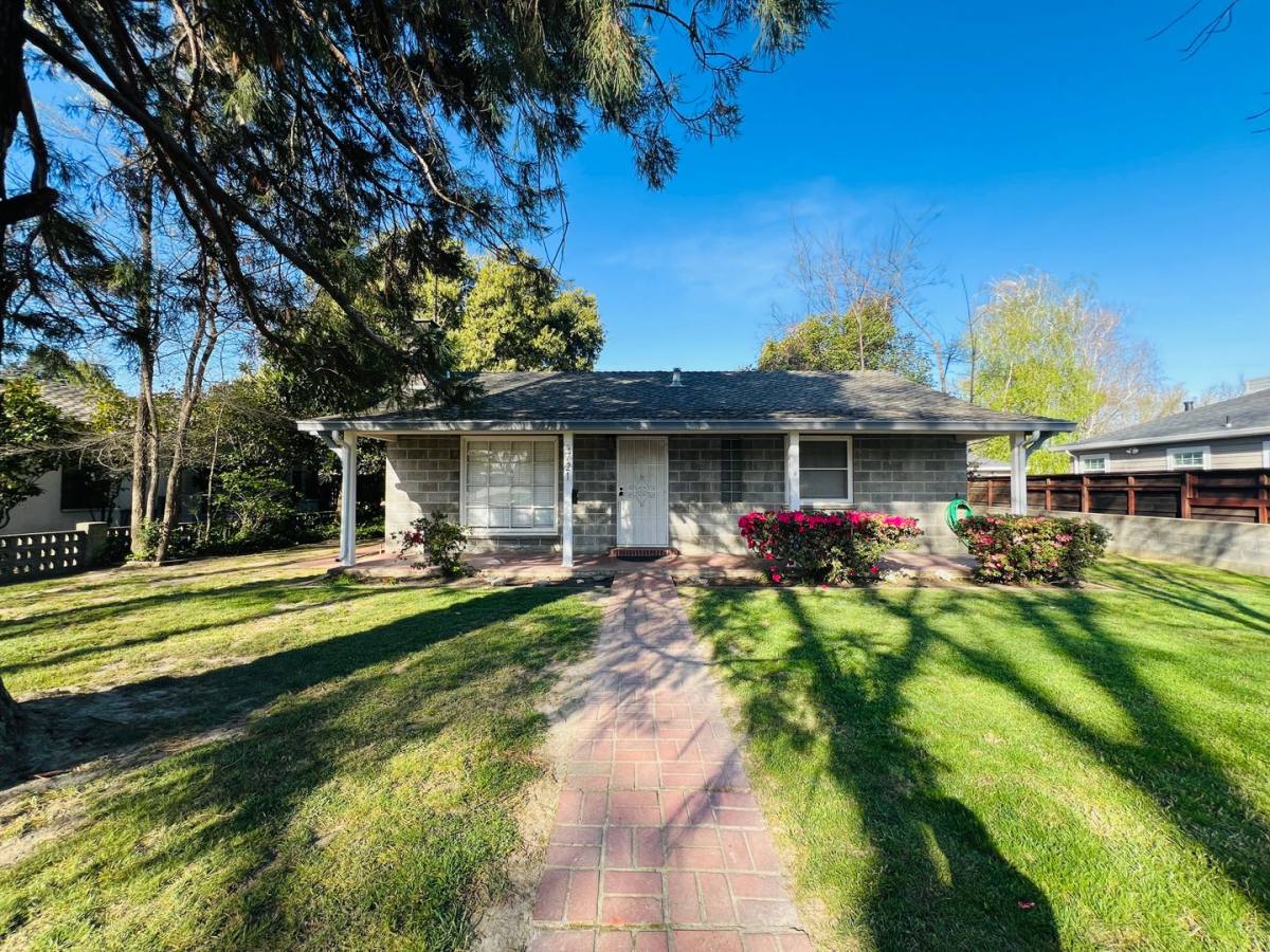 House for rent at 721 Enslen Ave, Modesto, CA 95354