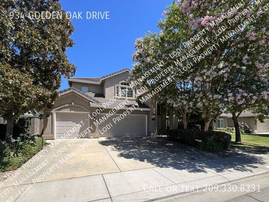 House for rent at 934 Golden Oak Dr, Lodi, CA 95242
