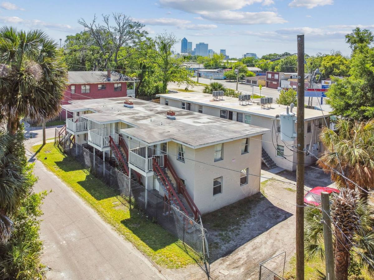 Apartment for rent at 1330 Barnett, Jacksonville, FL 32209