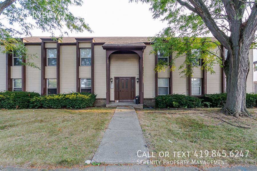 Apartment for rent at 5623 Ryewyck #23, Toledo, OH 43614