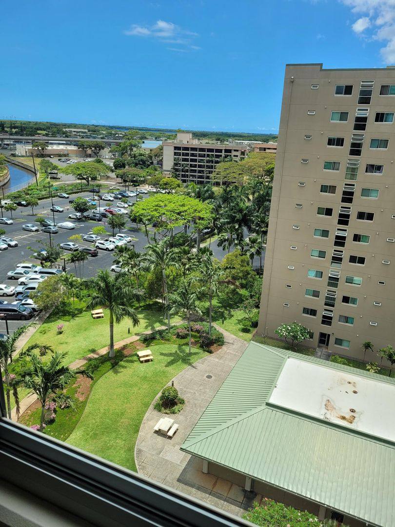 Apartment for rent at 94-302 Paiwa St, Waipahu, HI 96797