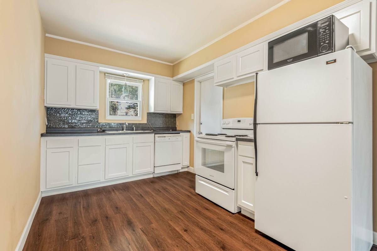 Apartment for rent at 405 N 10th St, Manhattan, KS 66502