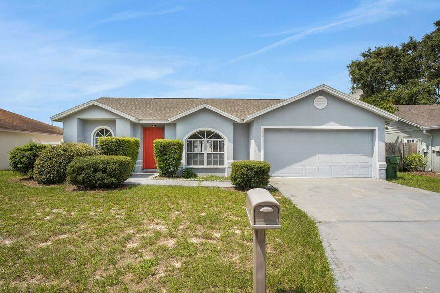 House for rent at 631 Reflections Loop W, Winter Haven, FL 33884